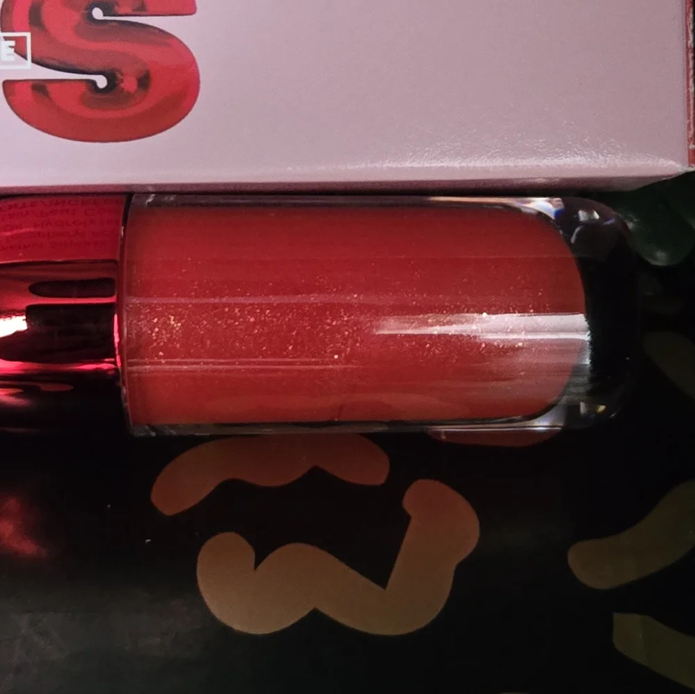 ONE/SIZE LIP SNATCHER VELVET FLEX CREAM & CUSHION GLOSS LIP DUO
